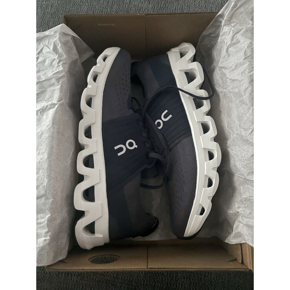 NIB On Running Cloudswift 4 Navy Ink Mens Size 11.5 US